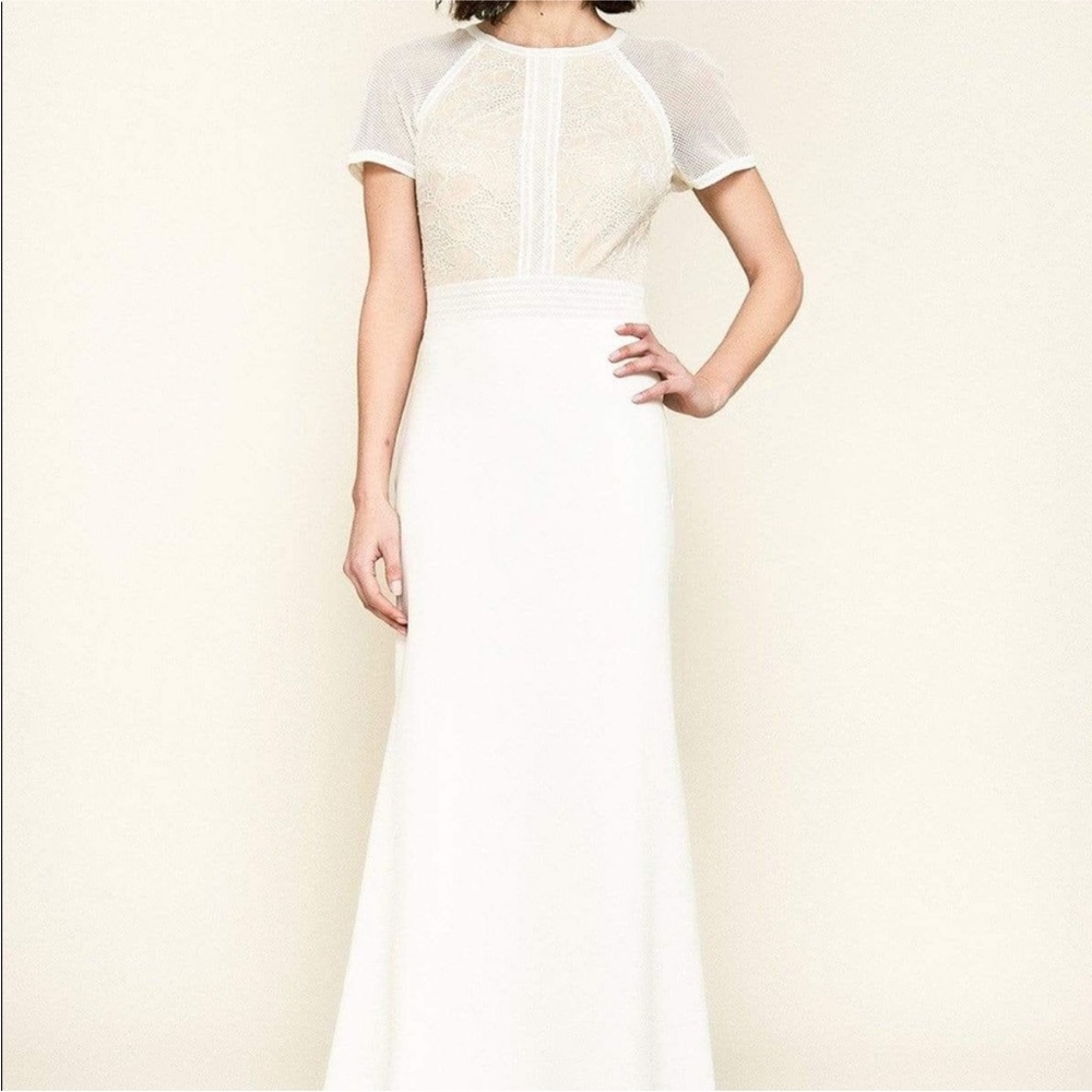 NWOT Tadashi Shoji White Wedding Dress with Elegant Design